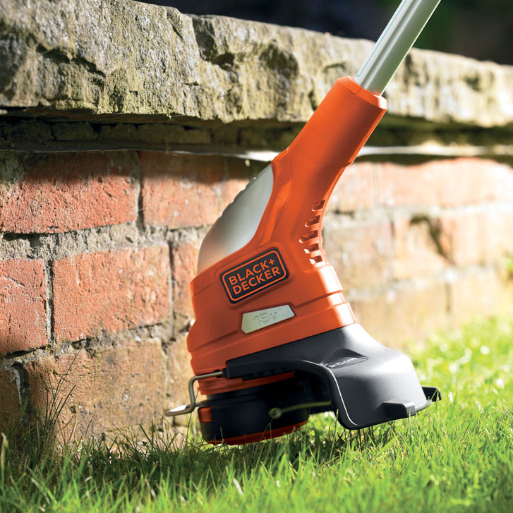 Grästrimmer Black & Decker GLC1823L-QW