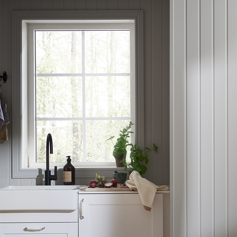 Moelven Panelskiva Regina Vägg Klassisk Dekor Grå Moelven 2 St Per Förpackning. En Förpackning Innehåller 2,9 M².