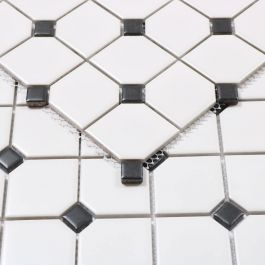 PROVBIT MOSAIK WHITE AND BLACK NORDIC KAKEL