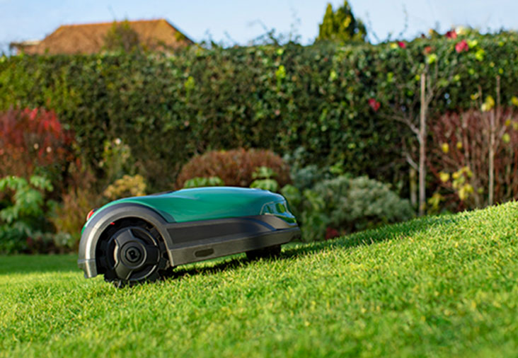 Så väljer du bästa robotgräsklipparen | Byggmax